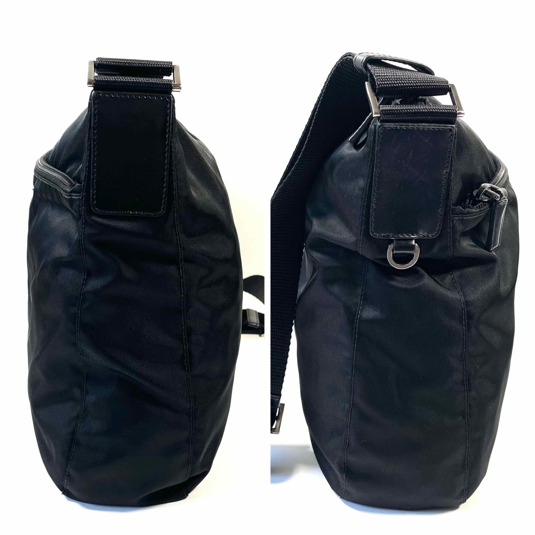 極美品〜美品】プラダ ショルダーバッグ カメラバッグ ナイロン 極美品〜美品】プラダ ショルダーバッグ カメラバッグ ナイロン