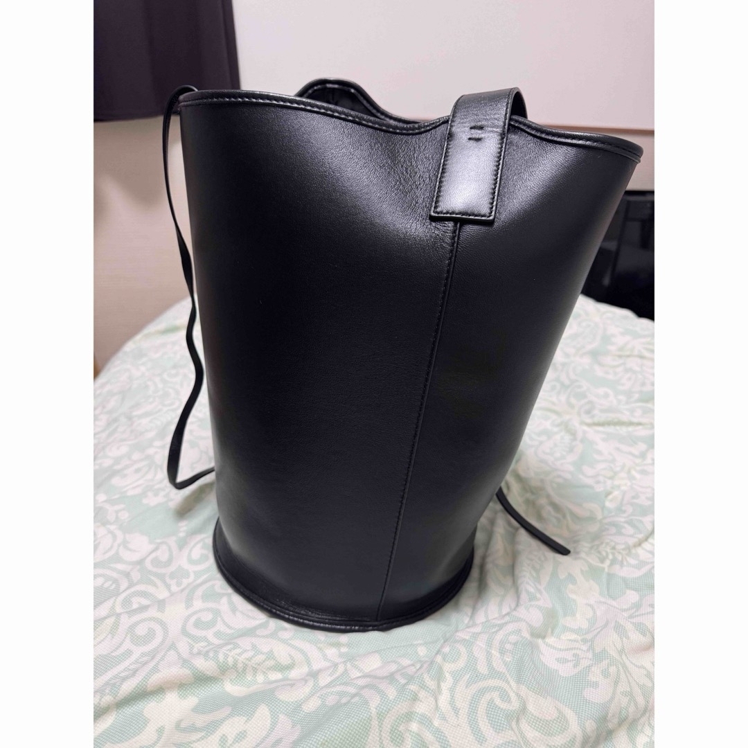 ETRE TOKYO - ETRE TOKYO ラムレザーバケットバッグの通販 by ETRE TOKYO - ETRE TOKYO ラムレザーバケットバッグの通販 by