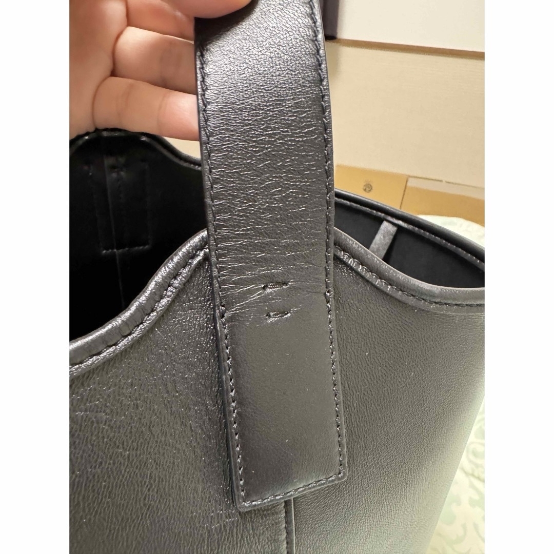 ETRE TOKYO - ETRE TOKYO ラムレザーバケットバッグの通販 by ETRE TOKYO - ETRE TOKYO ラムレザーバケットバッグの通販 by