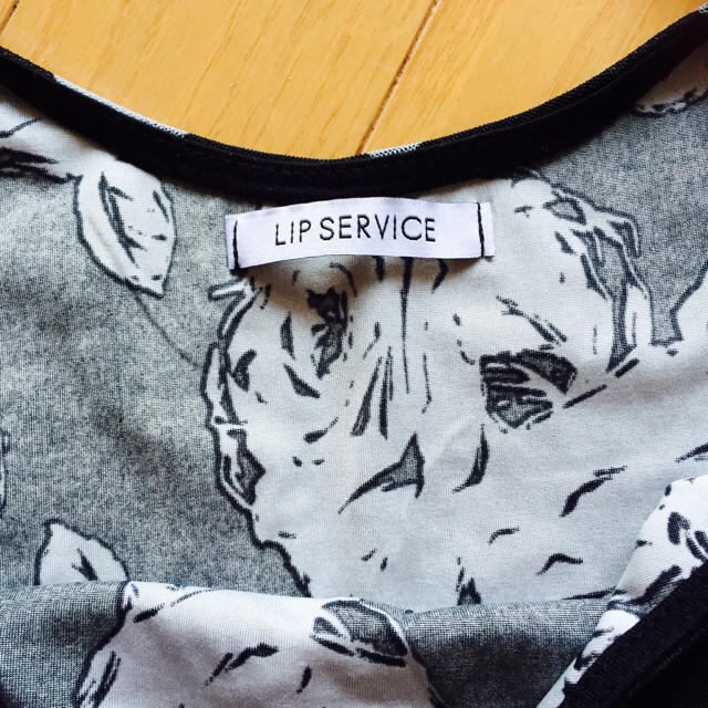 LIP SERVICE(リップサービス)のlip service シースルー花柄タンクトップ レディースのトップス(タンクトップ)の商品写真