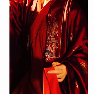 ふりふ - 蘭草花火 織錦對襟披風 赤金色アウター 明製漢服 中華 ふりふ - 蘭草花火 織錦對襟披風 赤金色アウター 明製漢服 中華