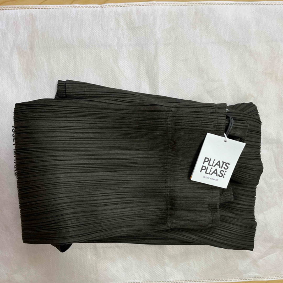 PLEATS PLEASE ISSEY MIYAKE - 新品未使用 プリーツプリーズ PLEATS PLEASE ISSEY MIYAKE - 新品未使用 プリーツプリーズ