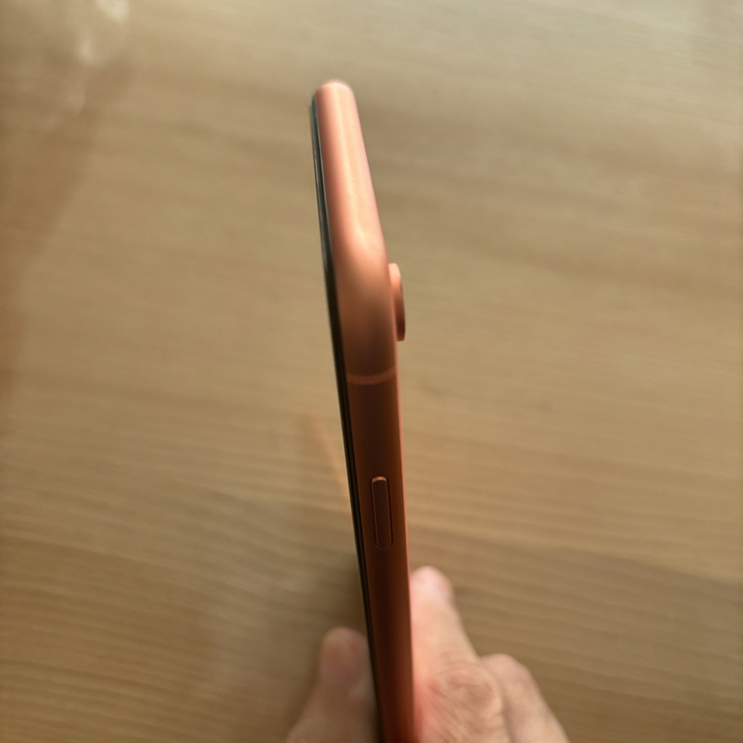 iPhone XR コーラル 128GB 本体のみ iPhone XR コーラル 128GB 本体のみ