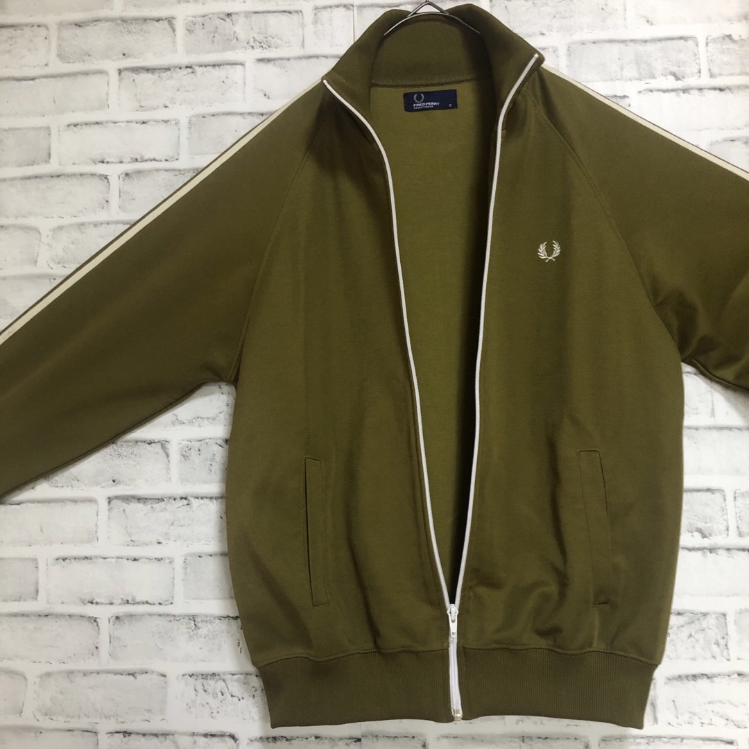 FRED PERRY - Fred Perry⭐️トラックジャケット M 刺繍月桂樹 FRED PERRY - Fred Perry⭐️トラックジャケット M 刺繍月桂樹
