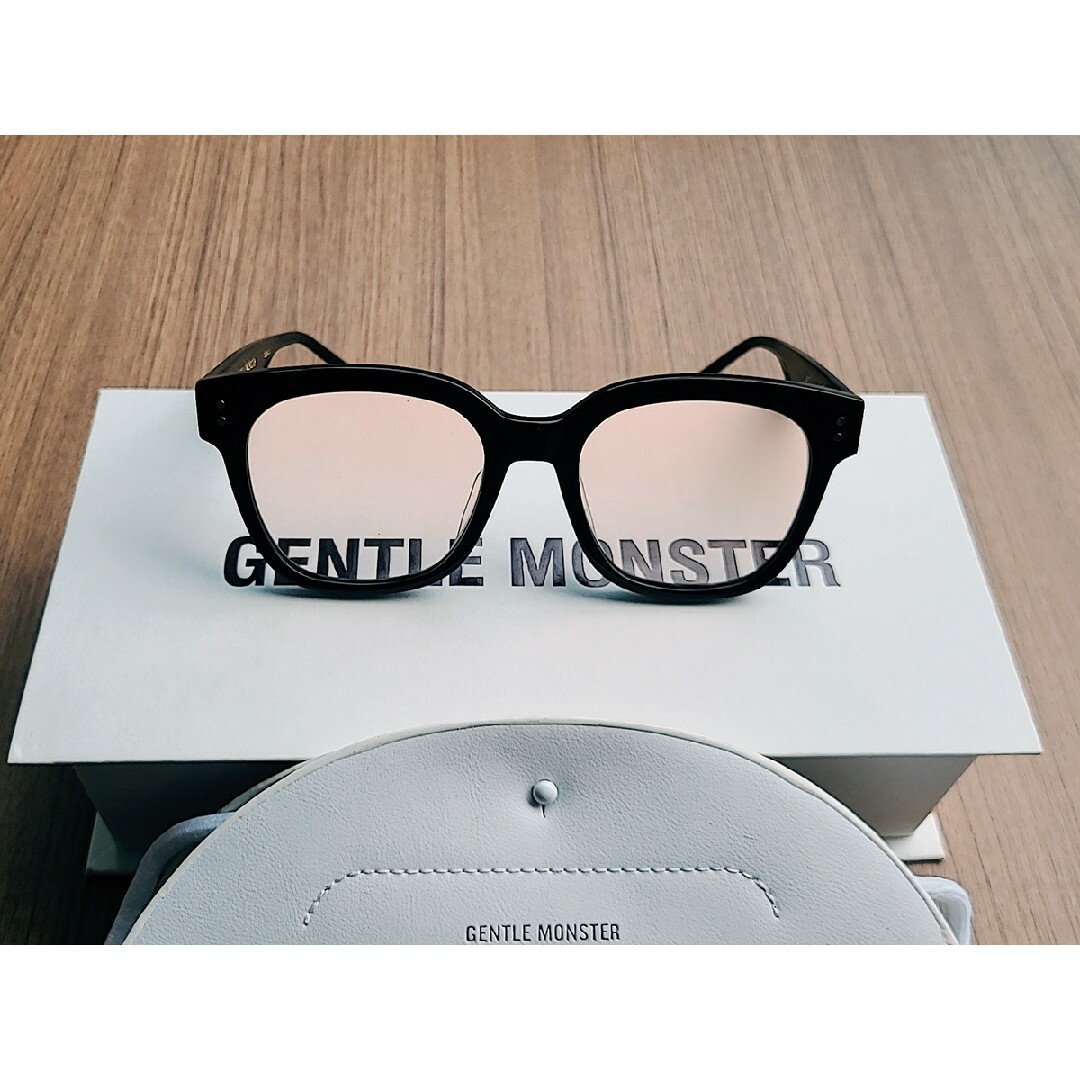 Gentle Monster ジェントルモンスター サングラス Unaの通販 by Gentle Monster ジェントルモンスター サングラス Unaの通販 by