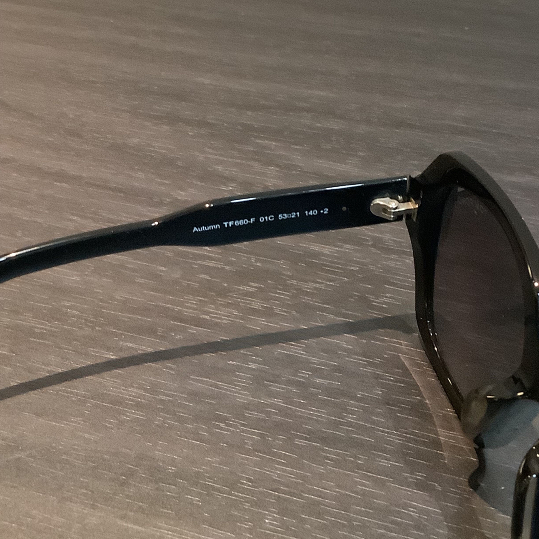 トムフォード TOM FORD スクエア サングラス ブラック TF660 トムフォード TOM FORD スクエア サングラス ブラック TF660
