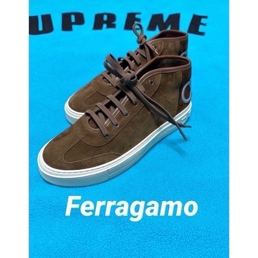 ✨️極美品✨️Ferragamo フェラガモ スエードスニーカー ✨️極美品✨️Ferragamo フェラガモ スエードスニーカー
