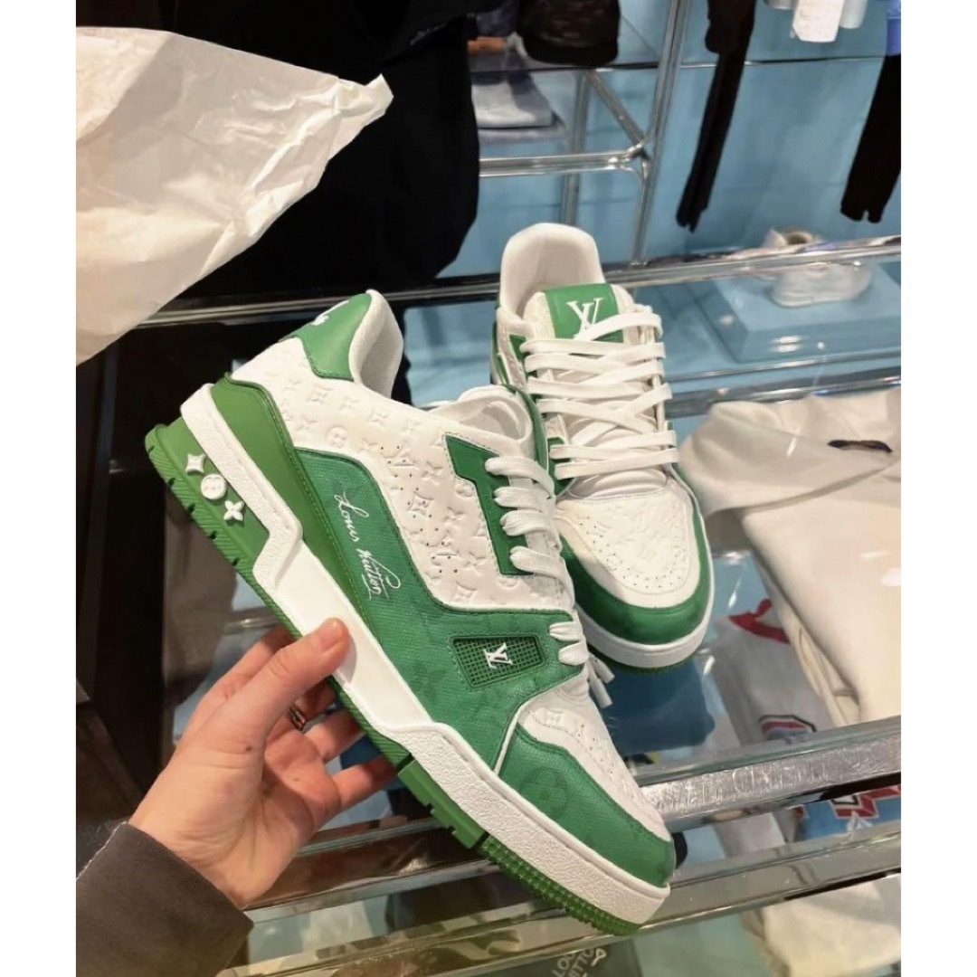 LOUIS VUITTON - LVルイヴィトンtrainer トレイナー スニーカー LOUIS VUITTON - LVルイヴィトンtrainer トレイナー スニーカー