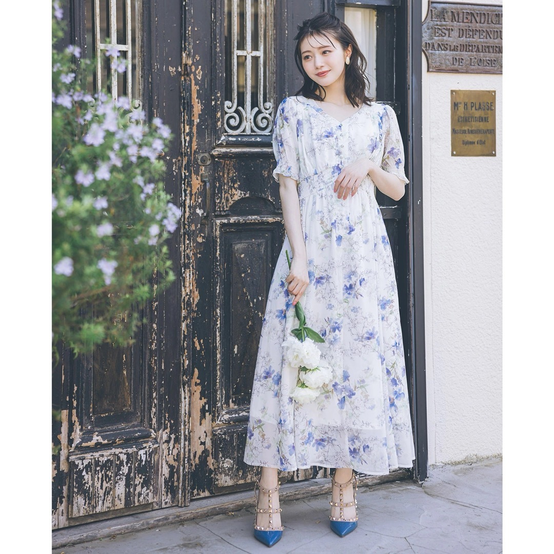 飾り釦付きVネックフラワープリントワンピース≪tocco closet