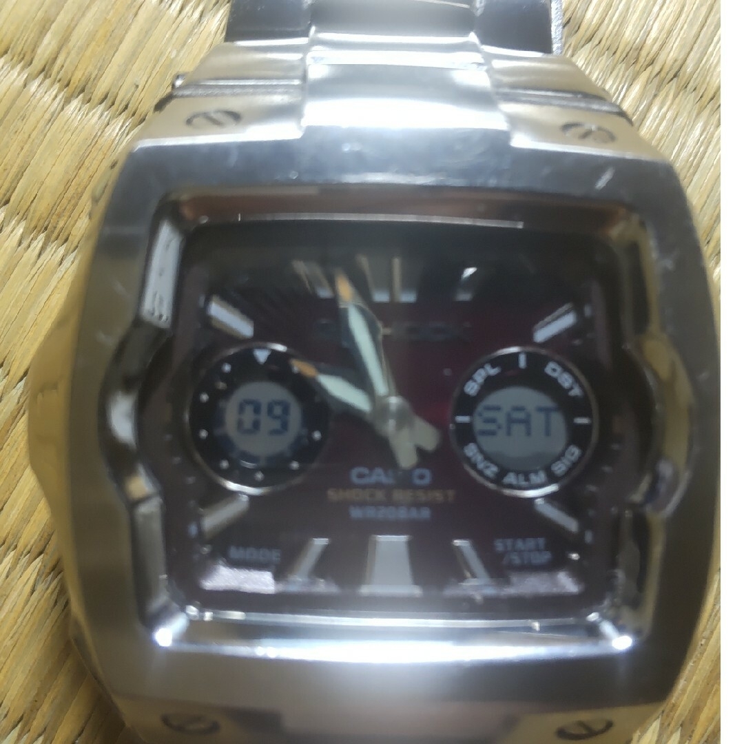 G-SHOCK G-011D 粘り強い G-SHOCK G-011D 粘り強い