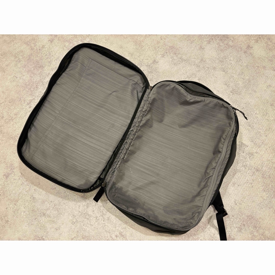 ARC'TERYX - 【廃盤品】ARC'TERYX BLADE 28グレー ARC'TERYX - 【廃盤品】ARC'TERYX BLADE 28グレー