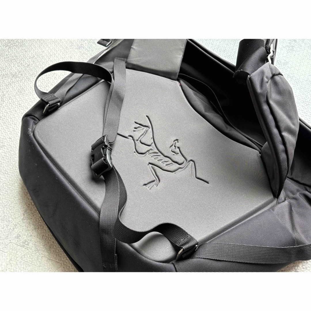 ARC'TERYX - 【レア廃盤品】ARC'TERYX MISTRAL16 メッセンジャー ARC'TERYX - 【レア廃盤品】ARC'TERYX MISTRAL16 メッセンジャー