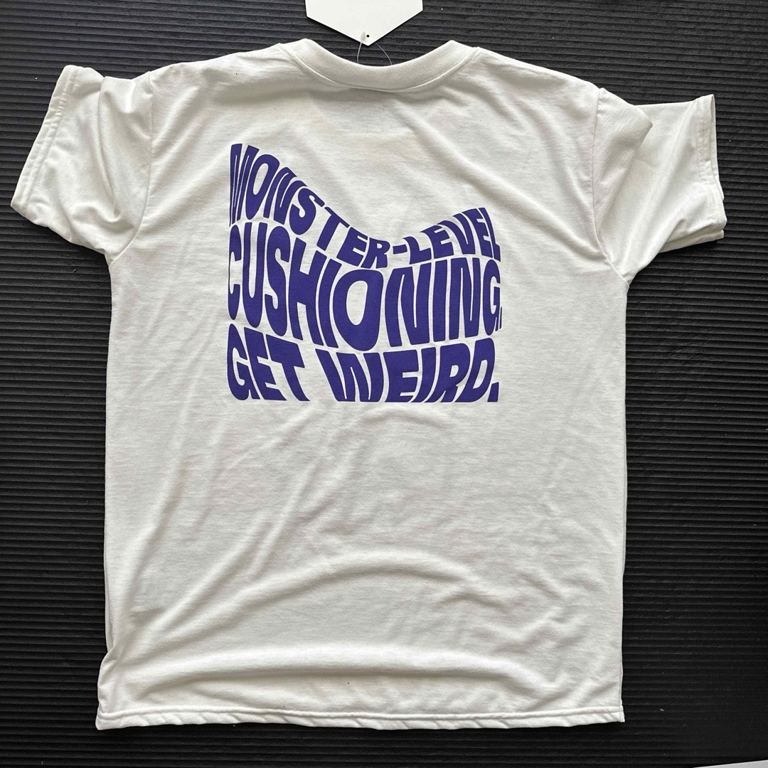 On - 【非売品】On クラウドモンスターTシャツの通販 by 9's On - 【非売品】On クラウドモンスターTシャツの通販 by 9's