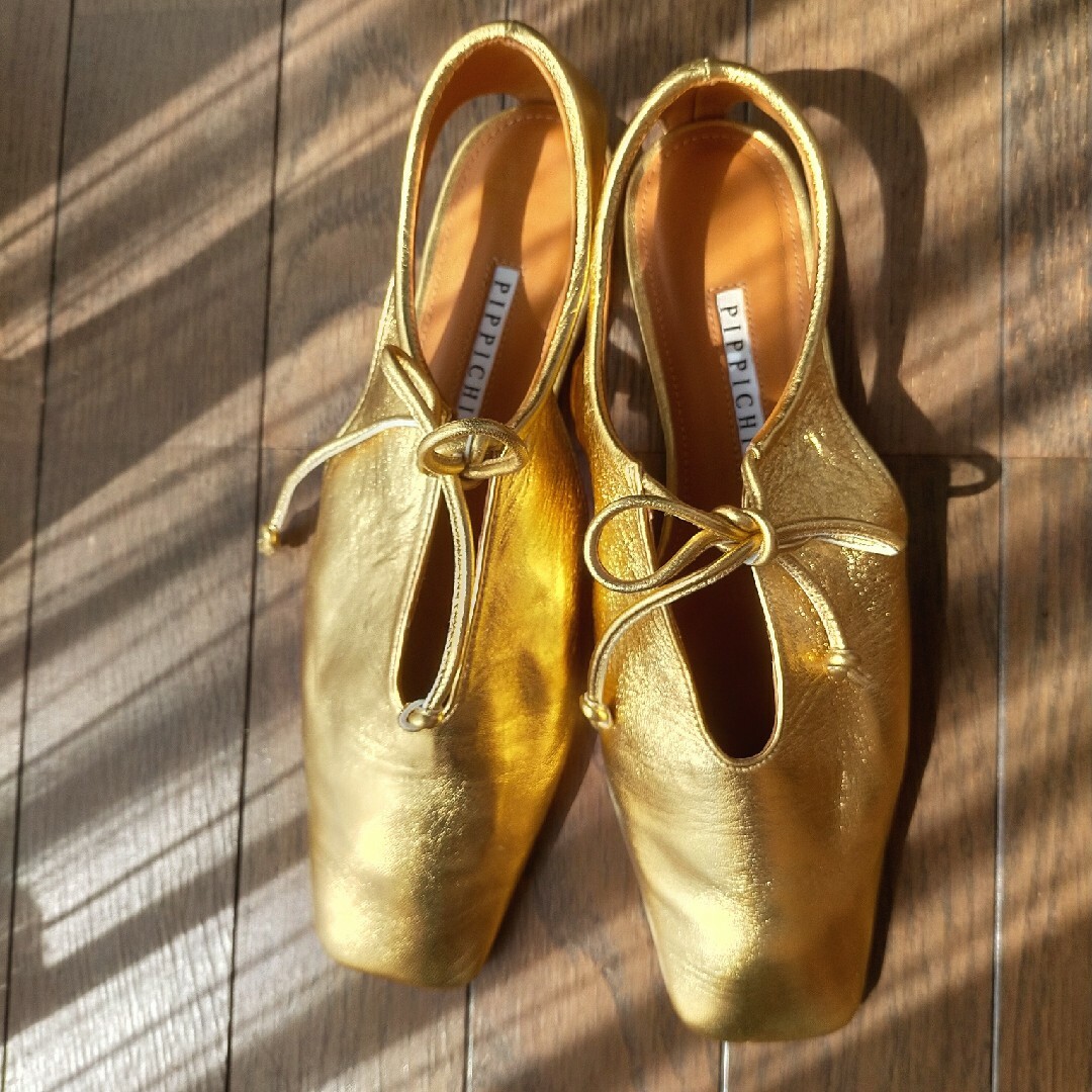 極美品PIPPICHIC amber coco フラットシューズ ゴールド 極美品PIPPICHIC amber coco フラットシューズ ゴールド