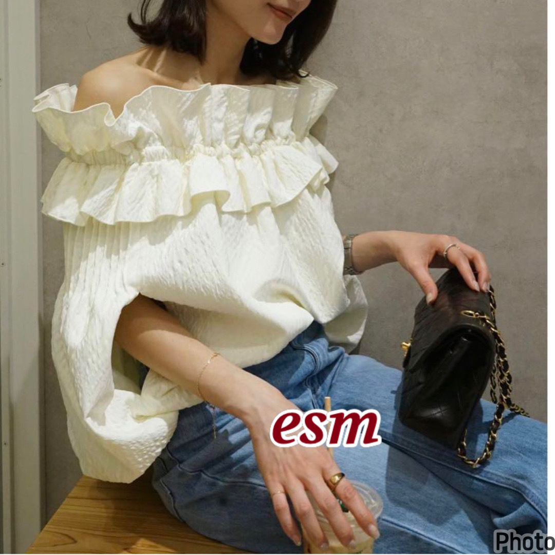 ánuans - laubeblanc Raffle balloon cape Blouseの通販 by esm ánuans - laubeblanc Raffle balloon cape Blouseの通販 by esm