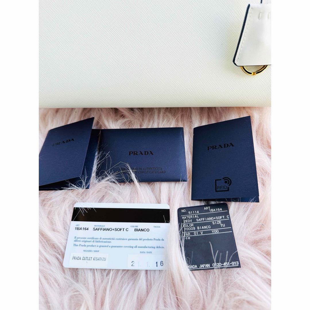 PRADA - 期間限定 未使用近い プラダ サフィアーノ ハンドバッグ PRADA - 期間限定 未使用近い プラダ サフィアーノ ハンドバッグ