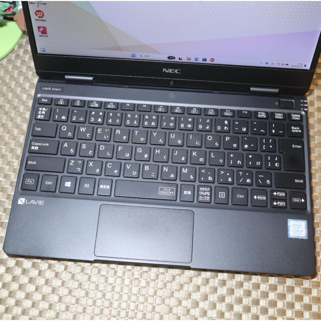 小型!Win11人気の黒8世代Corei5/SSD/メ8G/無線/カメラ/FHD 小型!Win11人気の黒8世代Corei5/SSD/メ8G/無線/カメラ/FHD