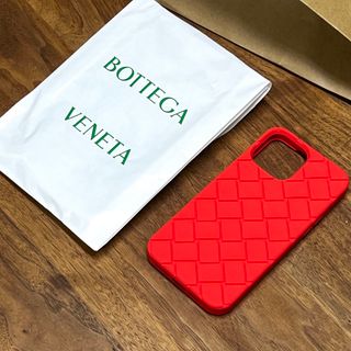 BOTTEGA VENETA(iPhoneケース ・ レッド/赤色系)のフリマ BOTTEGA VENETA(iPhoneケース ・ レッド/赤色系)のフリマ