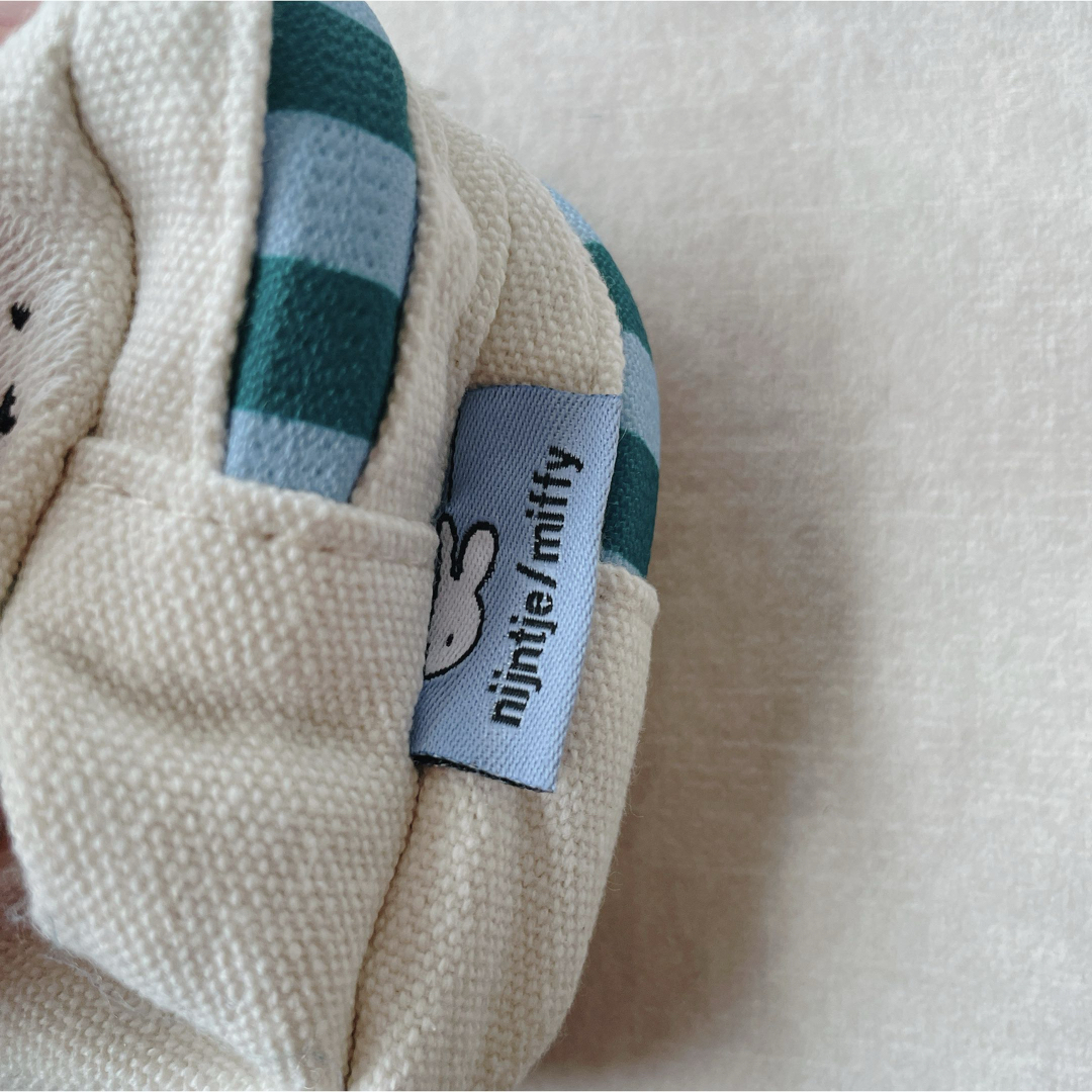 Miffy 【日本未販売】お顔いっぱいポーチ ダブルジップ nijntje Miffy 【日本未販売】お顔いっぱいポーチ ダブルジップ nijntje