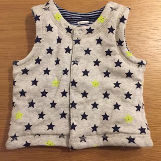 ベビーギャップ(babyGAP)の【ゆかちんさま専用】BABYGAP リバーシブルベスト 60cm 3-6M(カーディガン/ボレロ)