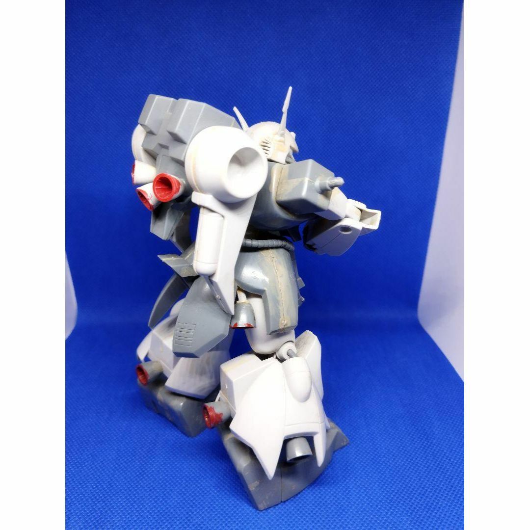 ジャンク品 機動戦士ZZガンダム 1/144旧キット AMX-011 ザクⅢの ジャンク品 機動戦士ZZガンダム 1/144旧キット AMX-011 ザクⅢの
