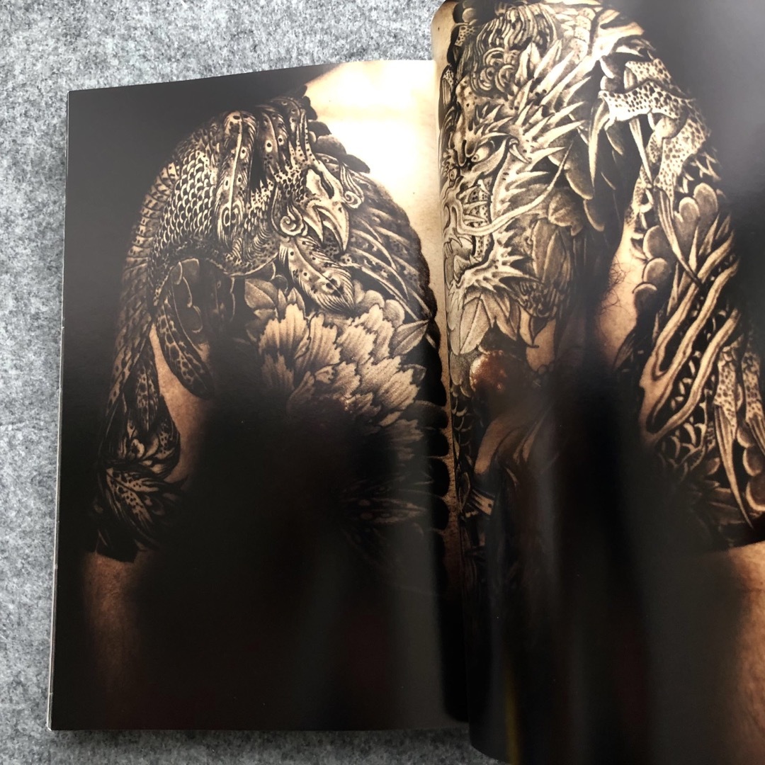 専用【日本刺青】三代目彫よし 写真集「JB × H3」Gomineko Book 専用【日本刺青】三代目彫よし 写真集「JB × H3」Gomineko Book