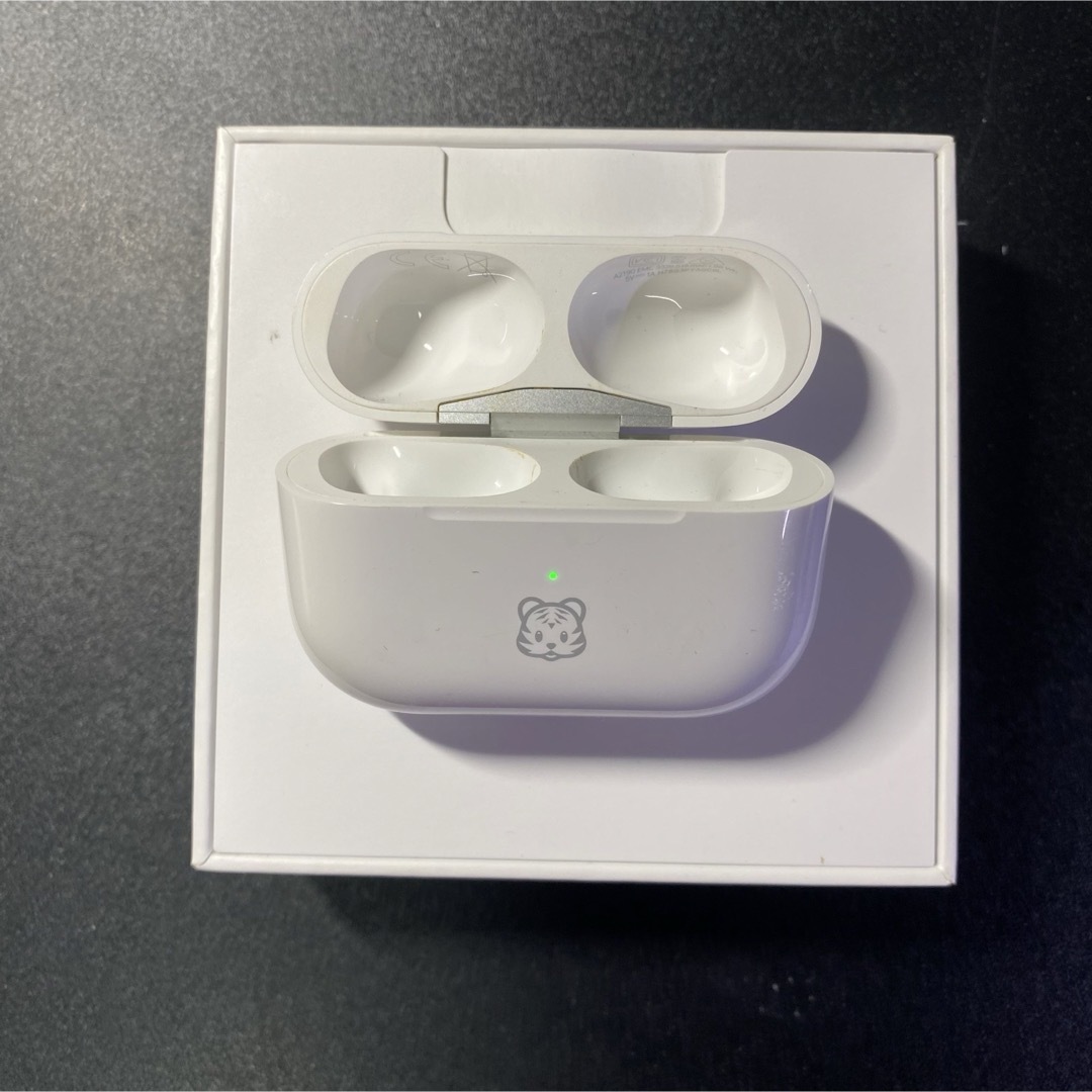Apple - Apple AirPods Pro 第1世代 充電ケース Apple正規品の Apple - Apple AirPods Pro 第1世代 充電ケース Apple正規品の