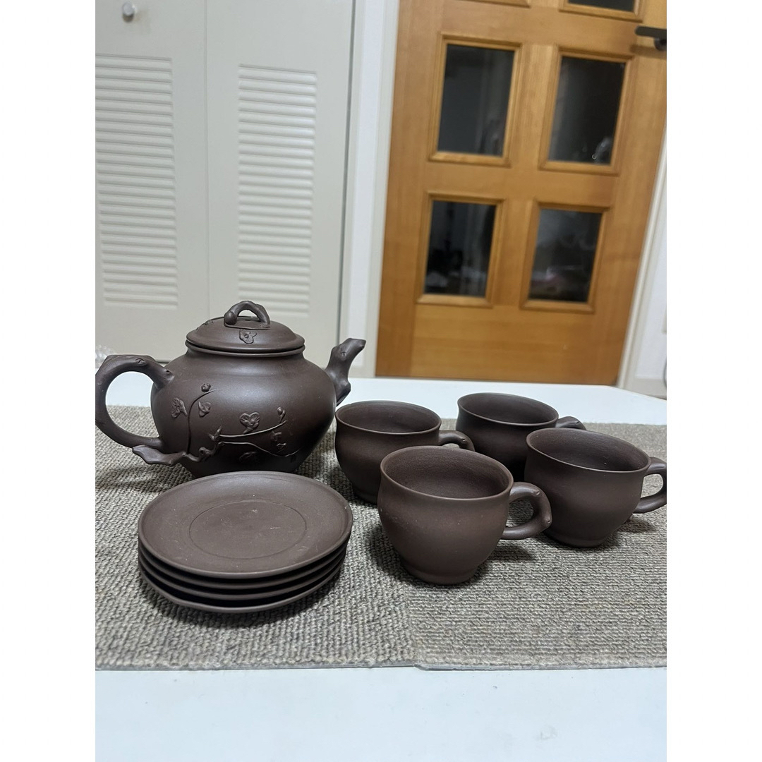 中国宜興 紫砂 梅紋茶壺 在銘刻印あり 唐物 美術 骨董品 煎茶 中国宜興 紫砂 梅紋茶壺 在銘刻印あり 唐物 美術 骨董品 煎茶