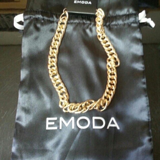 EMODA(エモダ)の新品 ﾁｪｰﾝﾈｯｸﾚｽ レディースのアクセサリー(ネックレス)の商品写真