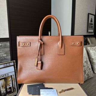 YSL サンローラン シン サックドジュール ラージ 色あせ YSL サンローラン シン サックドジュール ラージ 色あせ