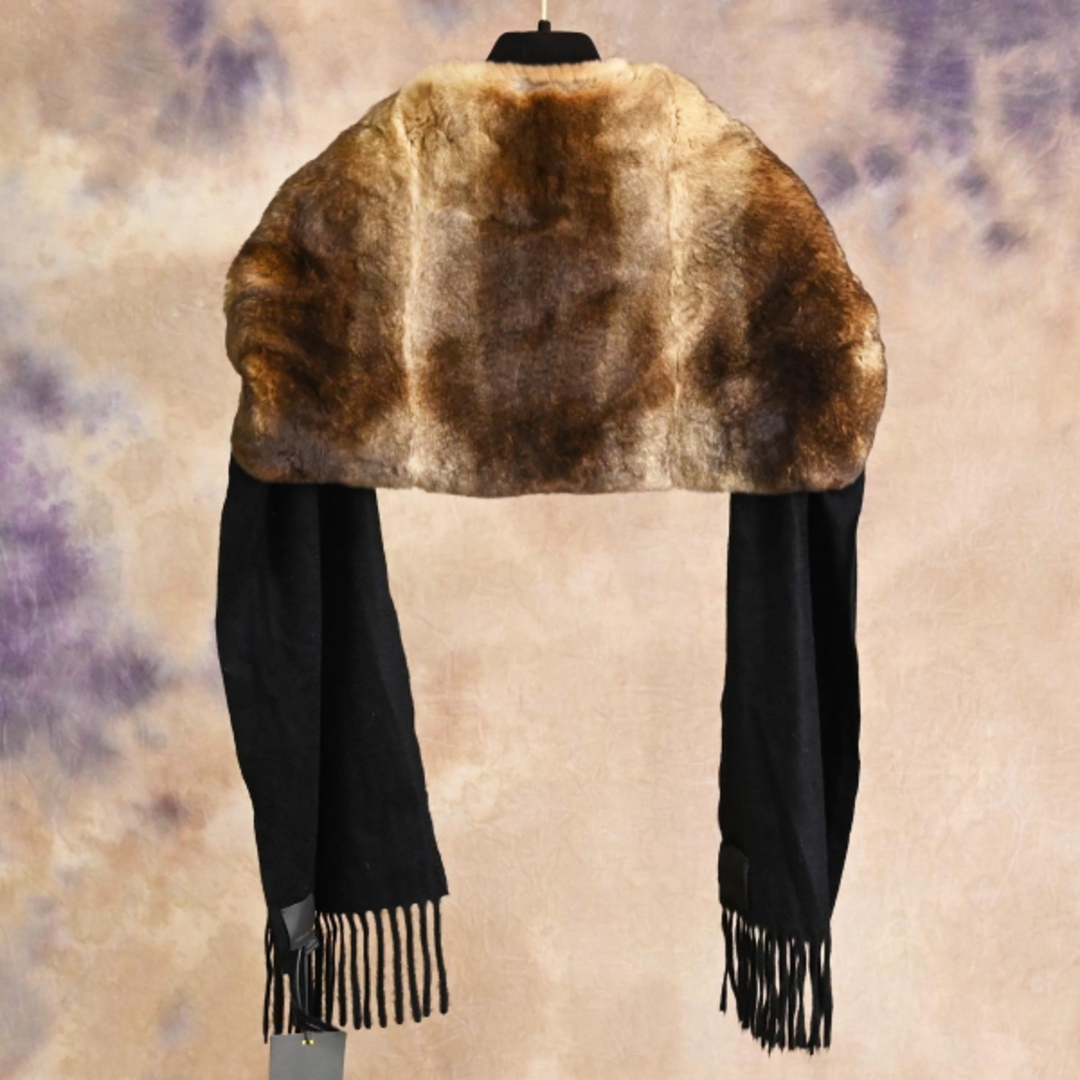 FENDI - 本物 極上品 フェンディ 最高級ピュアカシミヤ×オリラグ FENDI - 本物 極上品 フェンディ 最高級ピュアカシミヤ×オリラグ