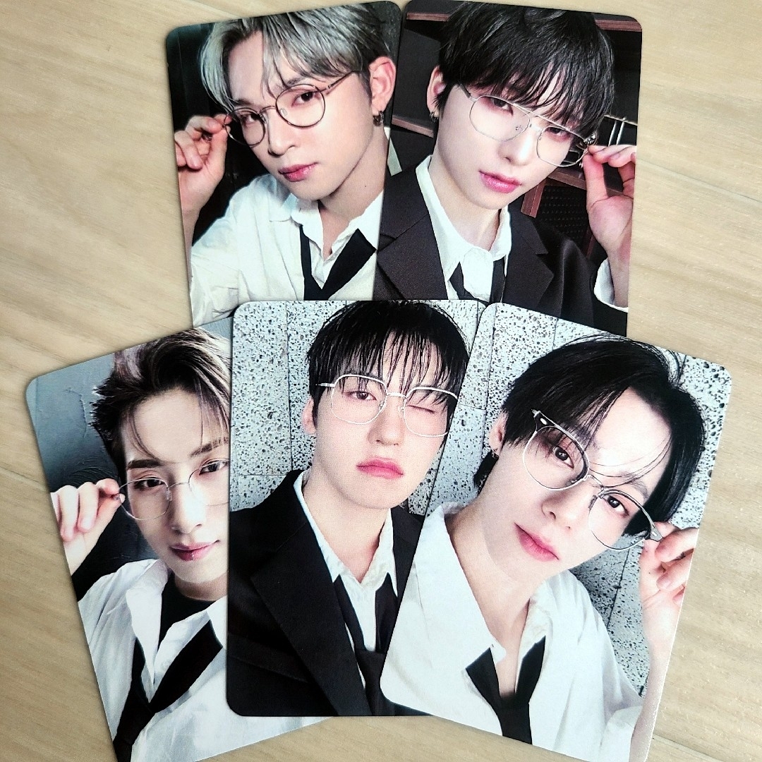 ONEUS ヨントン トレカ エンタメ/ホビーのCD(K-POP/アジア)の商品写真