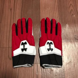 アンダーアーマー(UNDER ARMOUR)のアンダーアーマー バッティング 手袋 グローブ レッド SM ソフトボール (防具)