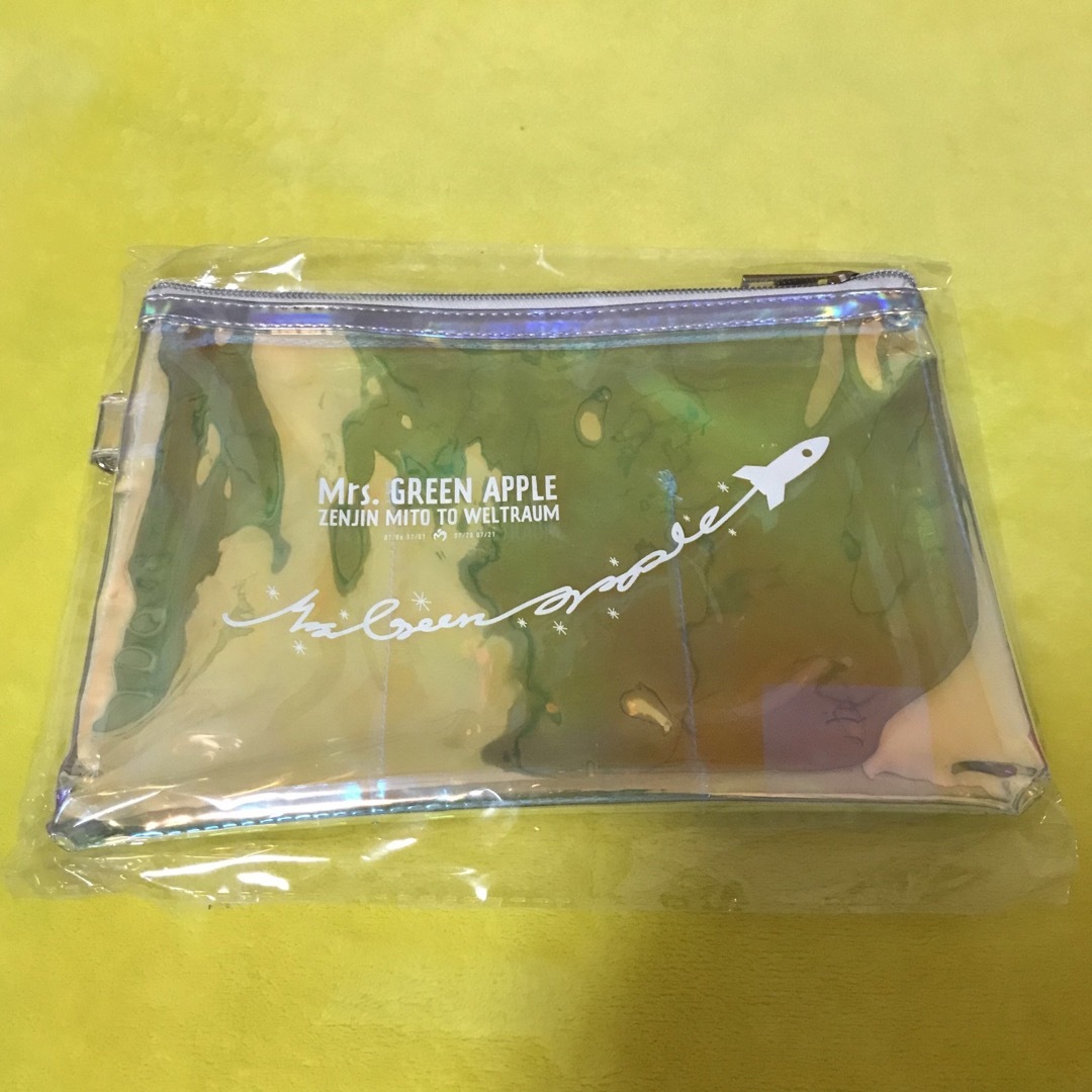 Mrs.GREEN APPLE ミセスグリーンアップル ポーチ ゼンジンの通販 Mrs.GREEN APPLE ミセスグリーンアップル ポーチ ゼンジンの通販