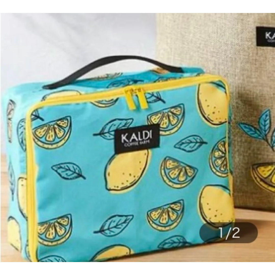 KALDI(カルディ)のKALDI　カルディ　レモンバッグ　トラベルポーチ レディースのバッグ(トートバッグ)の商品写真