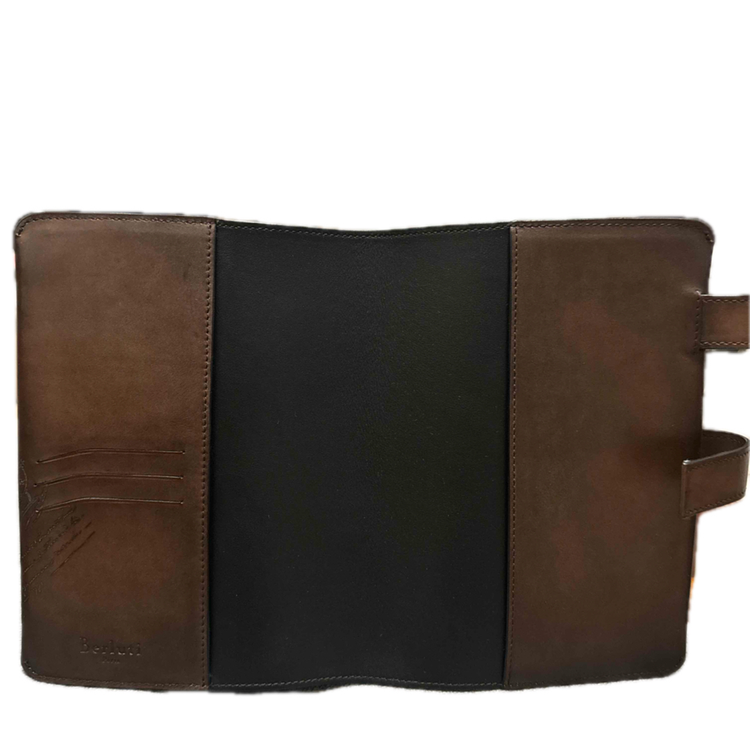 BERLUTI - 【正規品】Berluti ベルルッティ 手帳カバーの通販 by BERLUTI - 【正規品】Berluti ベルルッティ 手帳カバーの通販 by