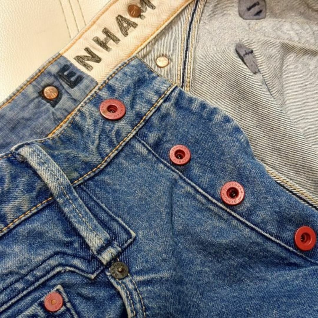 DENHAM - 限定 日本製 デンハム クロスバック 加工デニムパンツ DENHAM - 限定 日本製 デンハム クロスバック 加工デニムパンツ