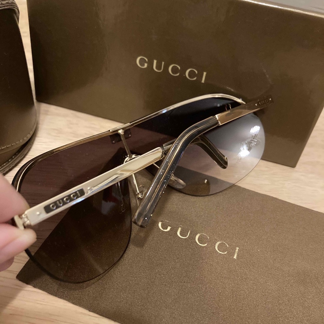 GUCCI - GUCCI サングラス ブラウン ケース、メガネ拭き付きの GUCCI - GUCCI サングラス ブラウン ケース、メガネ拭き付きの