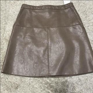 ザラ(ZARA)のZARABASIC  フェイクレザースカート  Ｓ(ミニスカート)