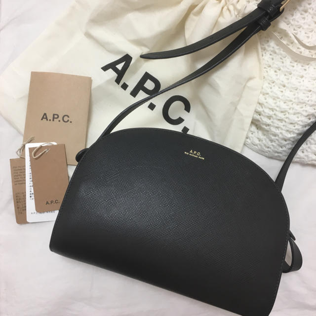 A.P.C(アーペーセー)のA.P.C バック レディースのバッグ(ショルダーバッグ)の商品写真