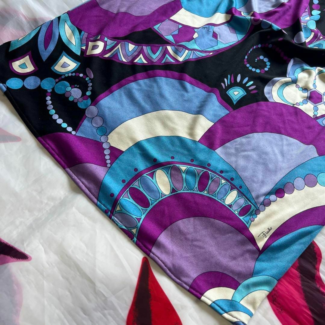 美品】EMILIO PUCCI 膝丈ワンピース プッチ柄 カシュクール 七分袖 美品】EMILIO PUCCI 膝丈ワンピース プッチ柄 カシュクール 七分袖