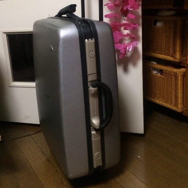 Samsonite(サムソナイト)のちっちさま専用訳ありSamsonite レディースのバッグ(スーツケース/キャリーバッグ)の商品写真