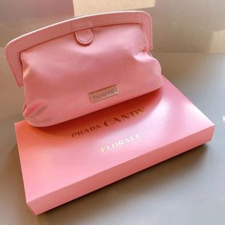 PRADA(ポーチ)のフリマアイテム一覧 PRADA(ポーチ)のフリマアイテム一覧