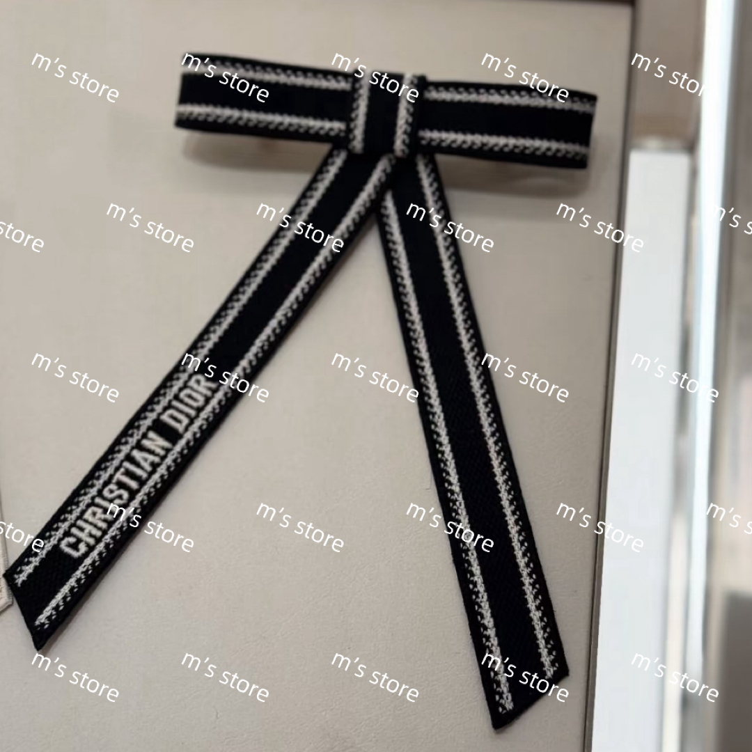 Christian Dior - 新品 定価以下 ディオール Dior Twist リボン Christian Dior - 新品 定価以下 ディオール Dior Twist リボン