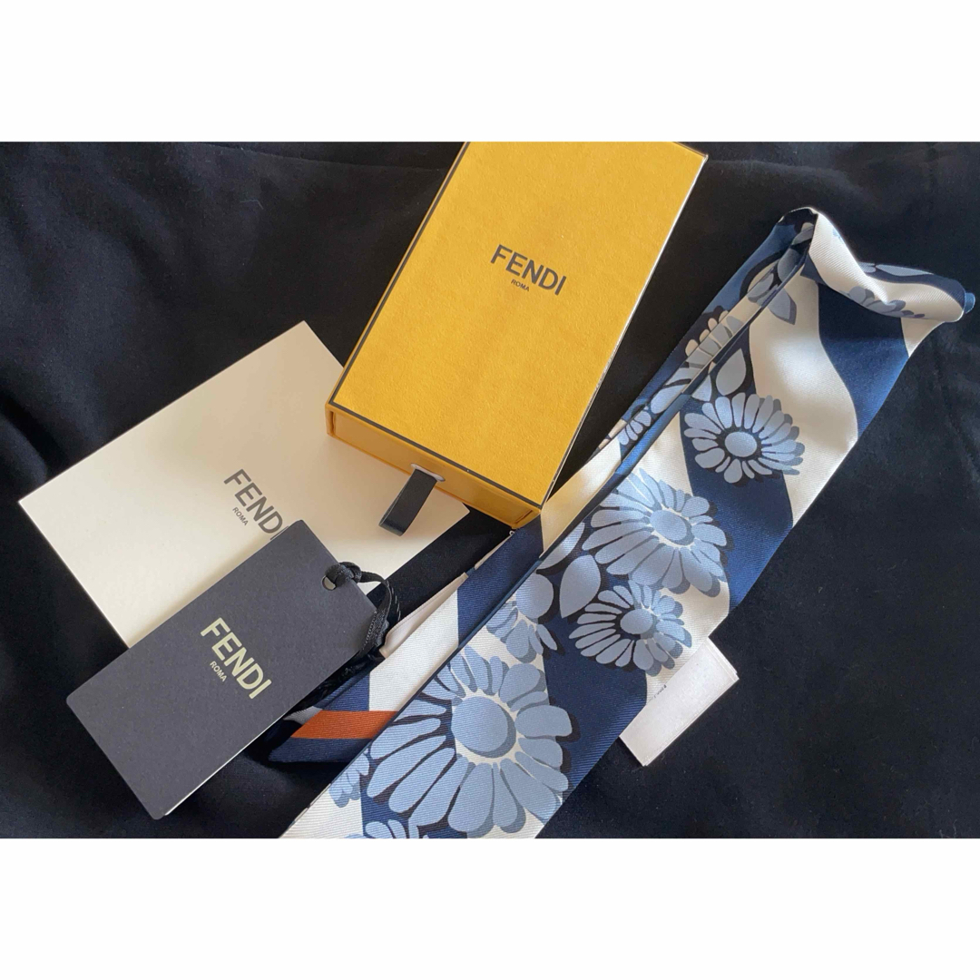 FENDI ひまわり柄 ラッピー スカーフ シルク 夏 FENDI ひまわり柄 ラッピー スカーフ シルク 夏