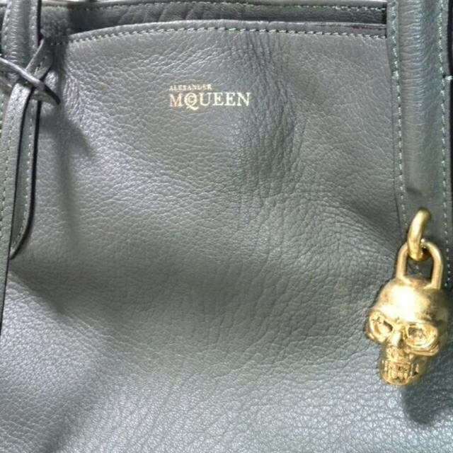 Alexander McQueen(アレキサンダーマックイーン)の期間限定最終値下げセール☆業界人愛用多数☆アレキサンダーマックイーントートバッグ メンズのバッグ(トートバッグ)の商品写真