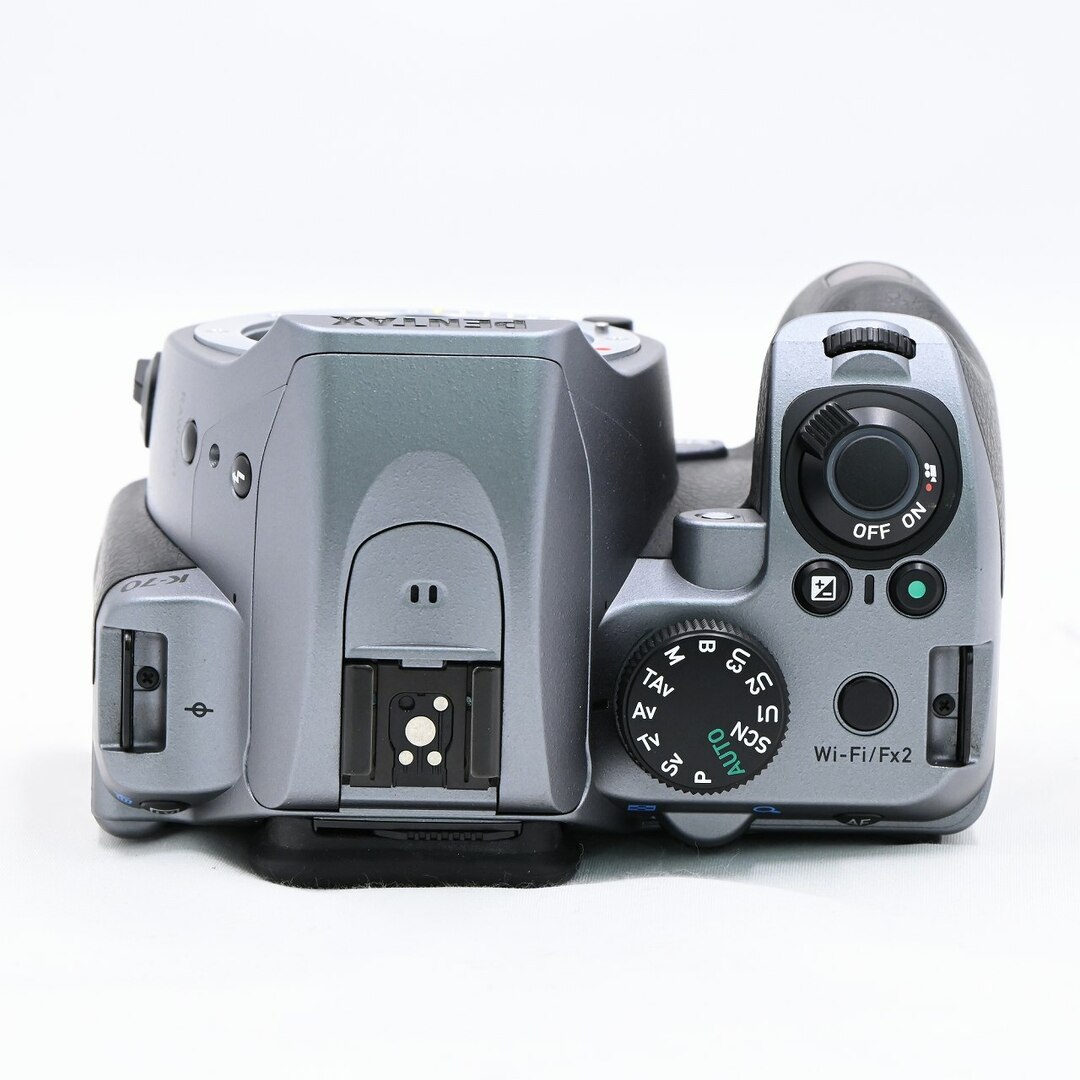 PENTAX K-70 ボディ シルキーシルバー - デジタル一眼 PENTAX K-70 ボディ シルキーシルバー - デジタル一眼