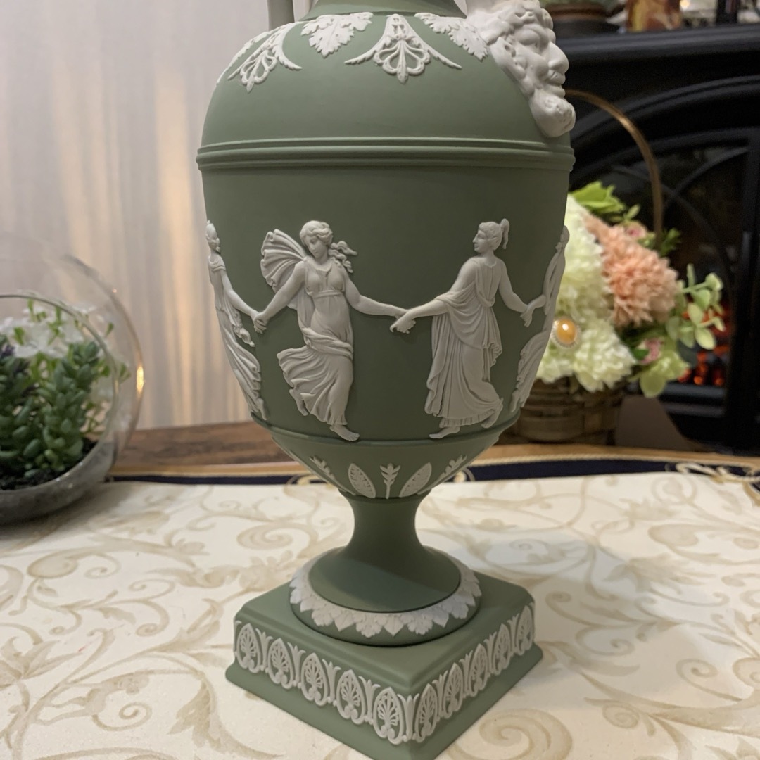 美品】ウェッジウッド☆ジャスパー☆一輪挿し (ウェッジウッド 美品】ウェッジウッド☆ジャスパー☆一輪挿し (ウェッジウッド