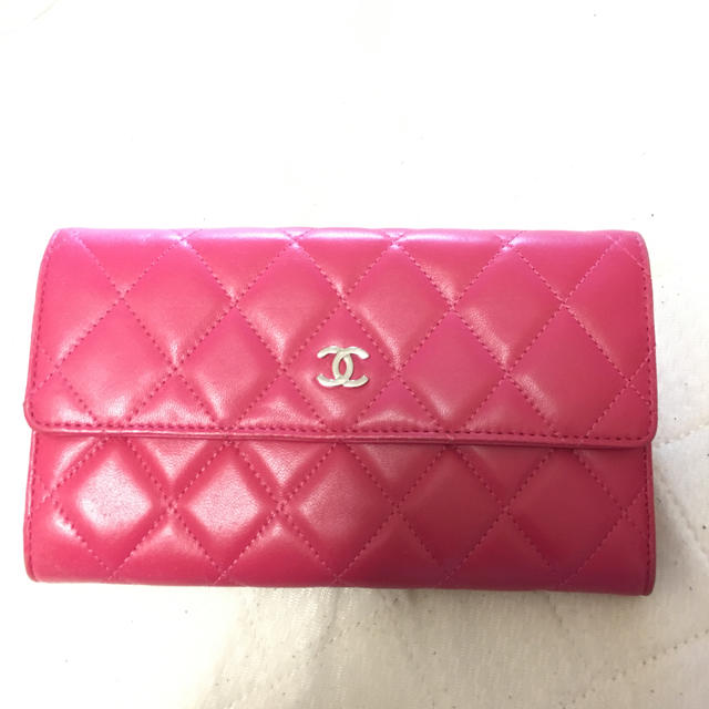 CHANEL(シャネル)のCHANEL長財布 レディースのファッション小物(財布)の商品写真