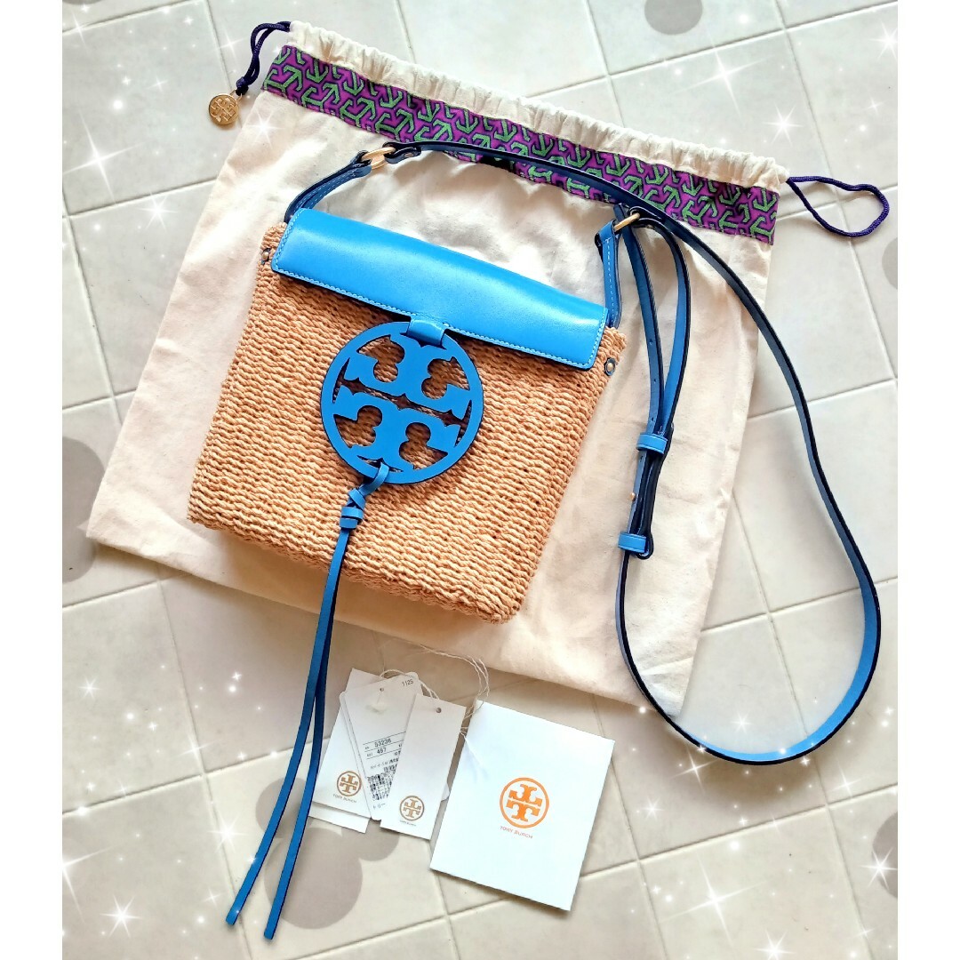 Tory Burch かご素材 ショルダーバッグ タッセル デカロゴ Tory Burch かご素材 ショルダーバッグ タッセル デカロゴ